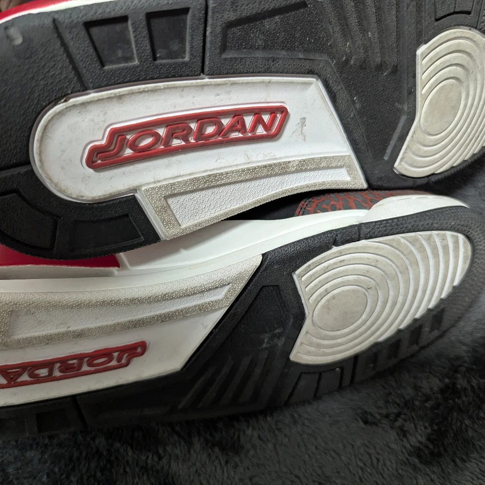 🔥Jordan Spizike Black University Red Cement, Mens 12🔥